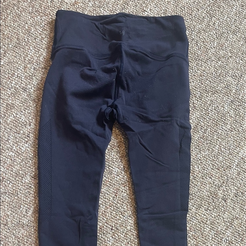 Lululemon mesh panel legging Size 4